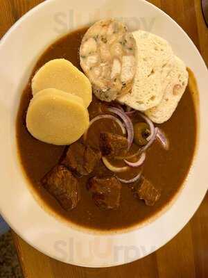 Svejk Restaurant U Zeleneho Stromu