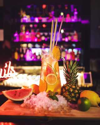 4twenty Lounge & Bar