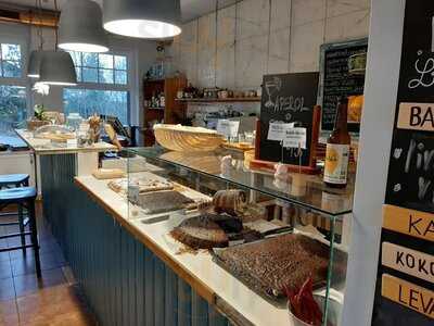 Mom's Bakehouse U Matěje