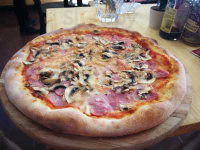 Pizza Oliva