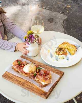 Crostone Bistro E Vino