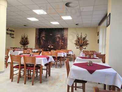 Indická A Nepálská Restaurace Everest