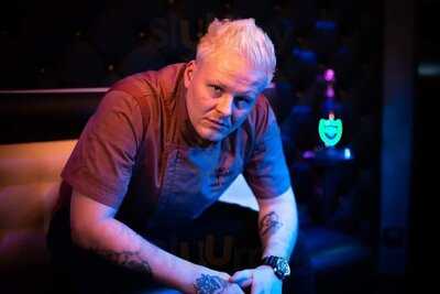 Richman Business Bar