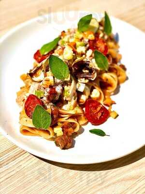 Richman Business Bar