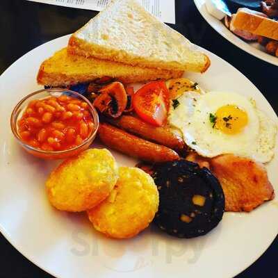 George & Dragon British Bar & Restaurant