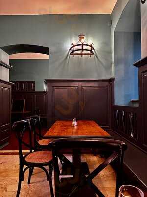 Ceska Restaurace Myslikova