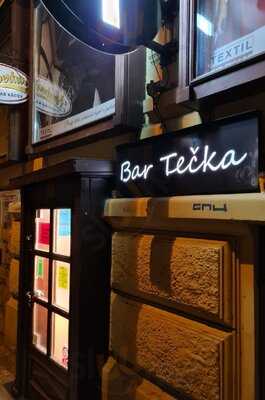 Bar Tecka