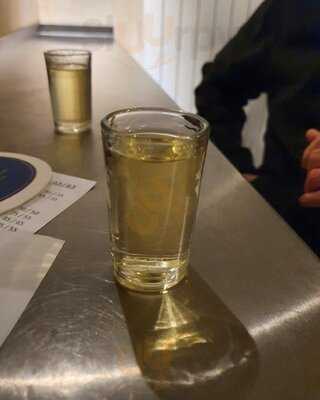 Bad Flash Bar _ Karlin