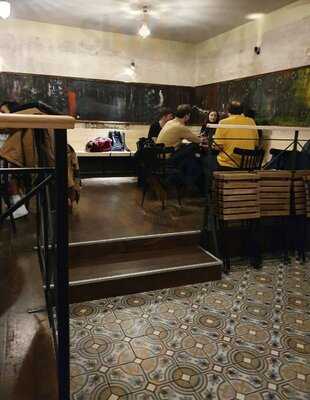 Bad Flash Bar _ Karlin