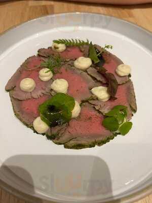 Danu Restaurant & Wine Cellar