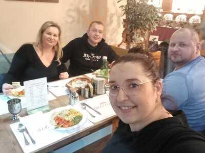 Mazedar Indian Restaurant