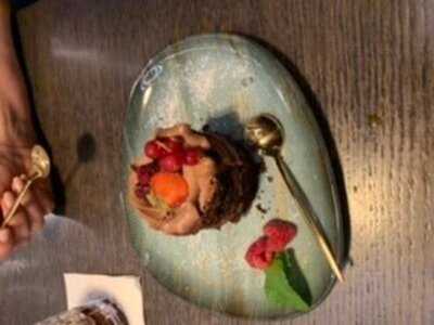 Moon Cocktail & Sushi Bar