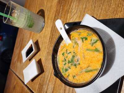 Fuku Wok & Sushi Perlova