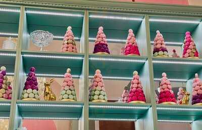 Mad Rabbit - Macarons Bar