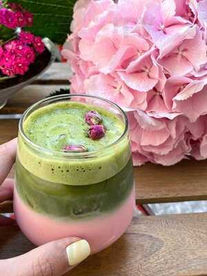 Rose Latte Flowers&bar