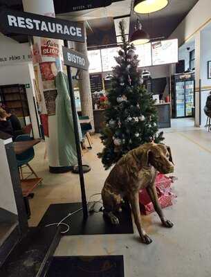 Samosebou Bistro A Restaurace