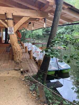 Fischhütte Bei Nashorns