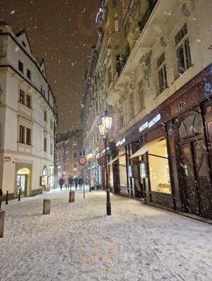 Baguette Boulevard Karlova