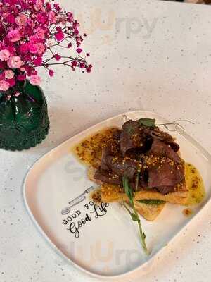 Le Peonia Flower Cafe