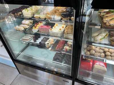 Winnie Lahudky & Potraviny