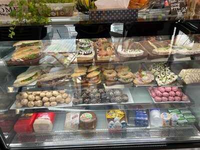 Winnie Lahudky & Potraviny