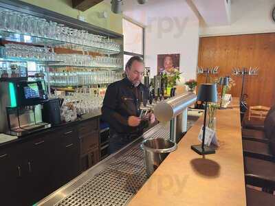 Ferdinand Schwäbisches Restaurant - Bar - Biergarten