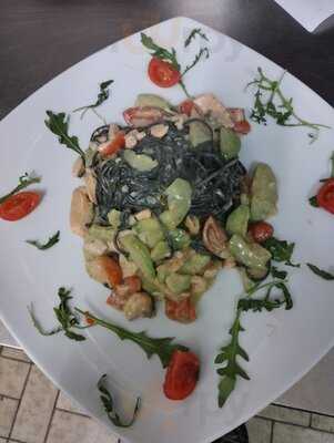 Trattoria Pizzeria Crudo