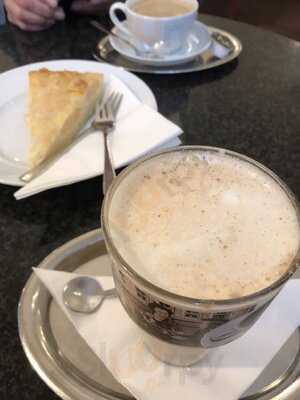 Confiserie & Café Simon