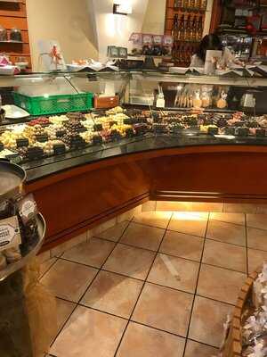 Confiserie & Café Simon