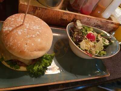 Hans Im GlÜck Burgergrill & Bar