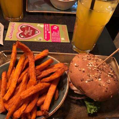 Hans Im GlÜck Burgergrill & Bar