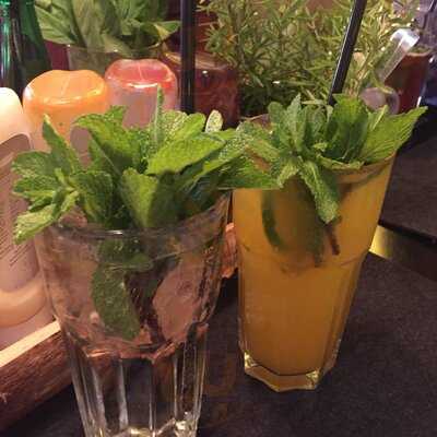 Hans Im GlÜck Burgergrill & Bar