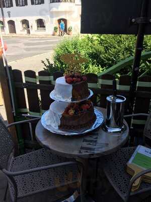 Cafe Bistro Max Kuchenmanufaktur