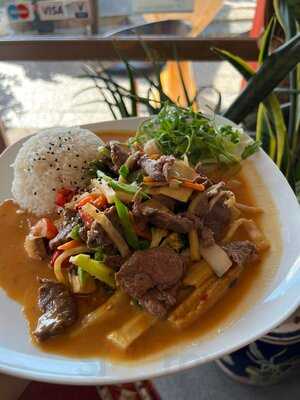 Duck & Curry - Thai Restaurant