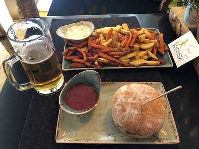 Hans Im GlÜck Burgergrill & Bar