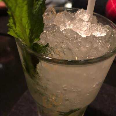 Hans Im GlÜck Burgergrill & Bar