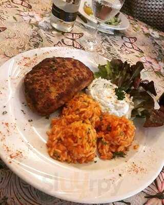 Der Grieche Am Herzogshof