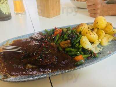 Nuno Restaurant Im Tim