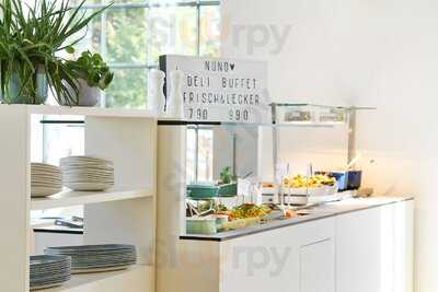 Nuno Restaurant Im Tim