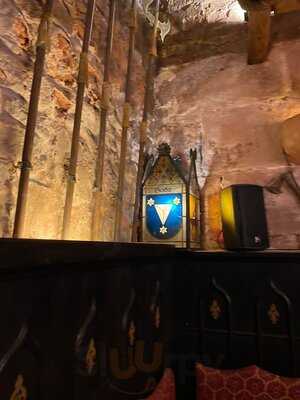 Alte Küch'n / Im Keller