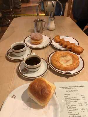 Schmalznudel - Cafe Frischhut