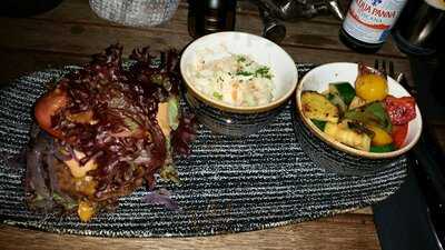 Loft's Bar Bistro Steakhaus