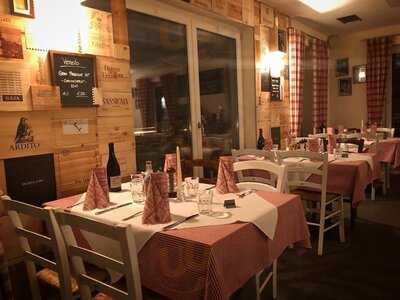 Trattoria La Dolce Vita