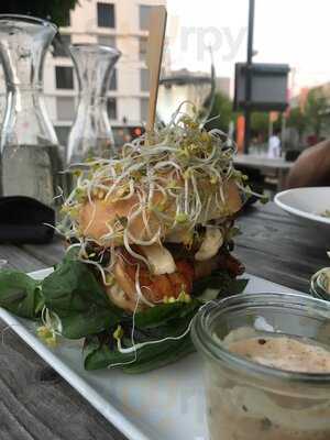 Schwarze Kiste Haunstetter Straße