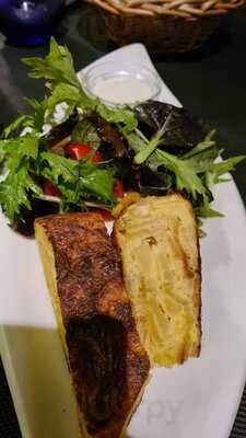 Cosmo's Tapas & Wine