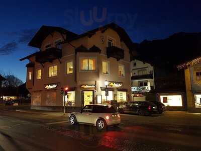 Pizza Hut Restaurant Garmisch