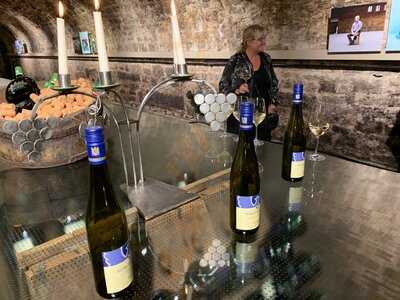 Bürgerspital Weinhaus - Weinverkauf & Vinothek