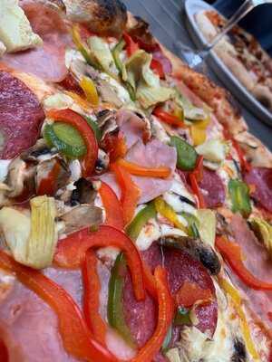 Feuerpfeils Holzofenpizza