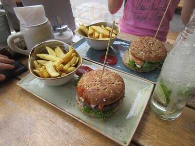 Hans Im GlÜck Burgergrill & Bar