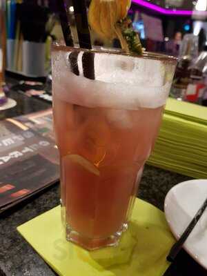 Sax's Cafe, Restaurant & Bar